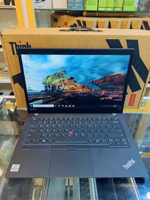 Lenovo P14s Gen 1 Core i7 16GB RAM 256SSD 2GB Graphics image 2