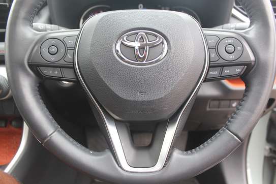 Toyota Rav4 Adventure Leather Sunroof 2019, 29,000 Kms image 6