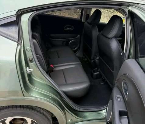 HONDA VEZEL HYBRID PREMIUM GRADE 2019 image 3