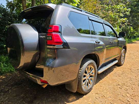 2018 Toyota land cruiser Prado kakadu image 5