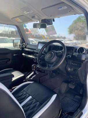 Suzuki Jimny Sierra 2020 4x4 image 4