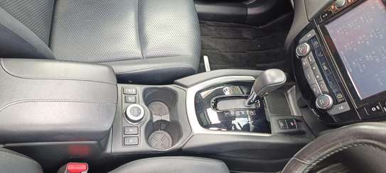 Nissan X-Trail Sunroof Black 2018 4wd image 13