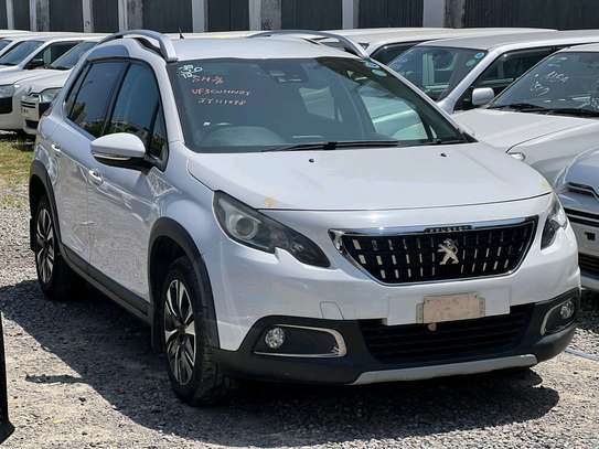 Peugeot 2008 2019 model image 12