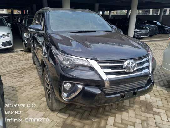 Toyota Fortuner black color fully loaded 2018 image 9