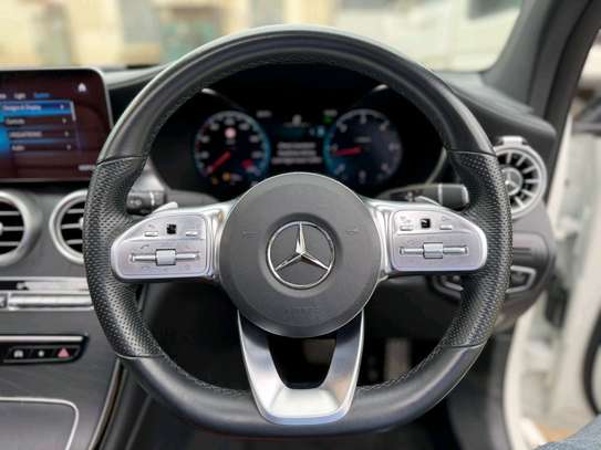 2019 Mercedes Benz GLC220d image 11