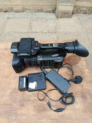 Canon XF 605 image 2