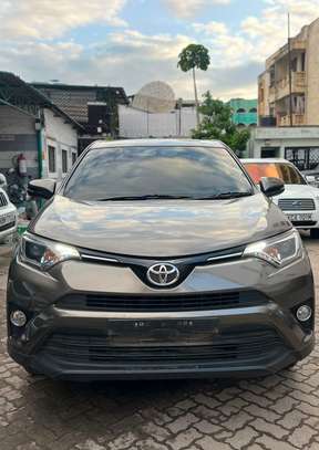 Toyota Rav4 new reg on offer in Mombasa image 3