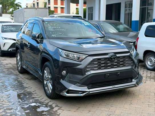 Toyota rav4 2020 image 2