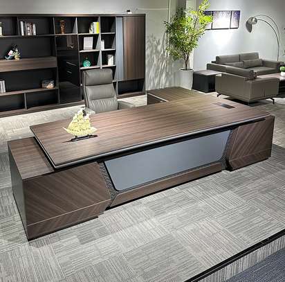 Executive Desks : 2400mm Managers Executive Office Desk image 2