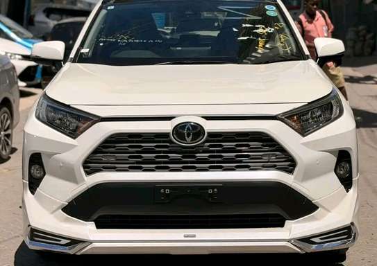TOYOTA RAV4 NEW SHAPE SUNROOF 2019 WHITE image 2
