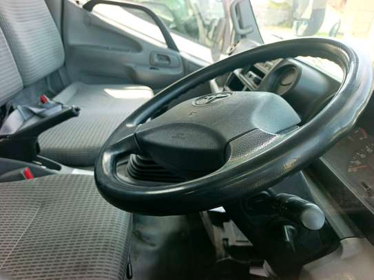 Toyota dyna 3tones image 7