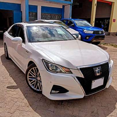 Toyota Crown hybrid Athlete white 2018 image 3