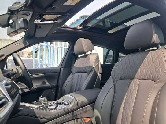 BMWX6 M-sport 2020 model image 9