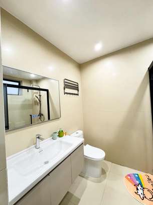 3 Bed Apartment with En Suite in Kilimani image 9
