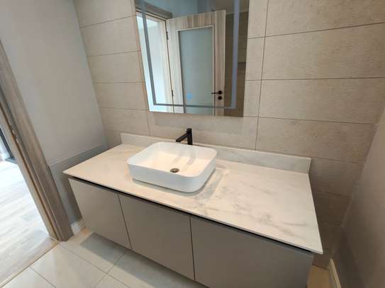 4 Bed Villa with En Suite at Runda image 4