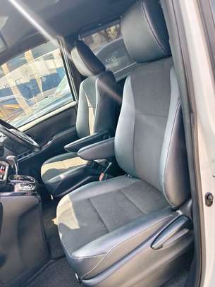 TOYOTA NOAH WXB Non-Hybrid,2019,2wd(WE DO H.P,DEPO 1.5M) image 5