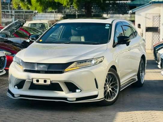 TOYOTA HARRIER SUNROOF 2019MODEL TURBO CHARGED image 12