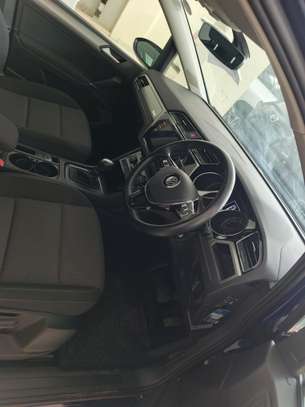 Volkswagen Touran image 9