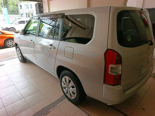 Toyota succeed TXG hybrid image 13