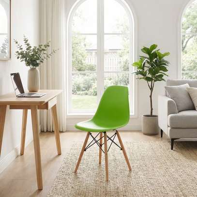 Office Eames Dining Chair image 6