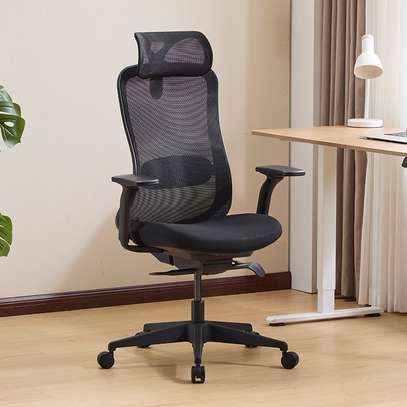Breathable Ergonomic Mesh Study Chair image 4