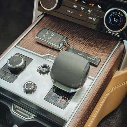 Land Rover Vogue Autobiography 2023 image 10