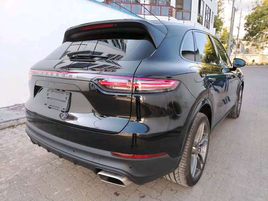 Porsche Cayenne image 6