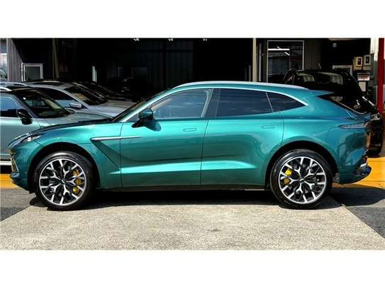 2022 ASTON MARTIN DBX BASE GRADE image 3