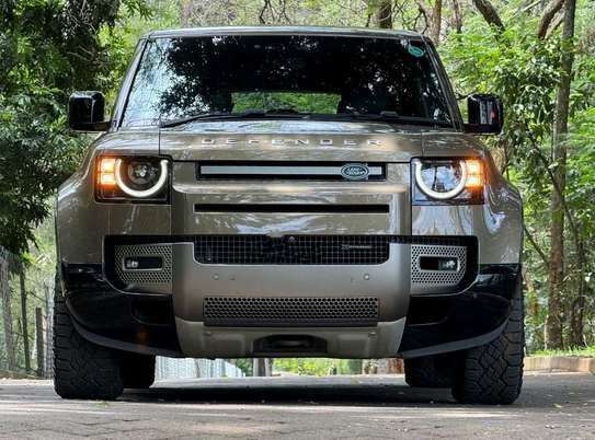 2021 Land Rover defender image 7