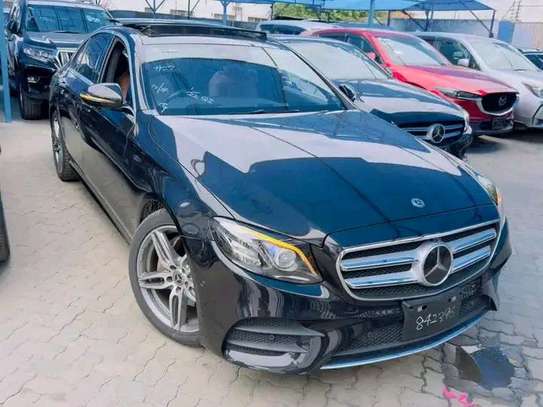 Mercedes Benz E200 image 12