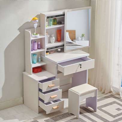 Dressers; White Personal Grooming Vanity Table Set image 4