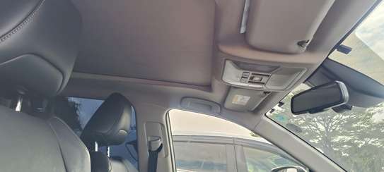 Toyota Rav4 White 2019 2WD image 10