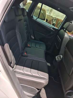 Volkswagen Tiguan image 10