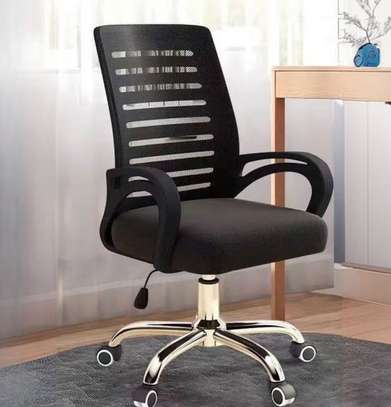 Office chair: Black Ergonomic Swivel Office Seat image 3