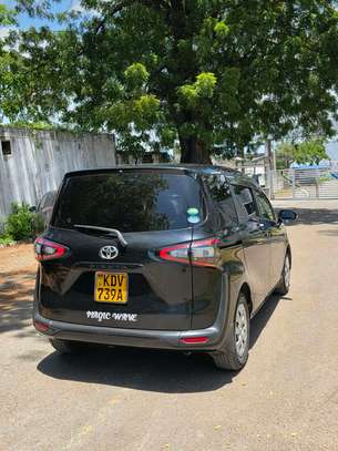 TOYOTA SIENTA NON HYBRID 2018MODEL 7 SEATER image 8