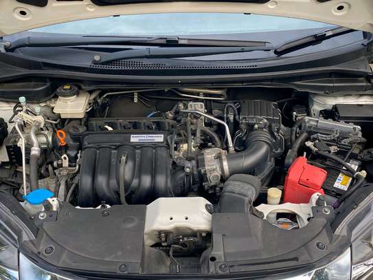 Honda fit shuttle hybrid white color fully loaded 2019 model image 5