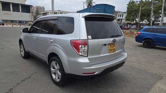 Subaru forester image 3