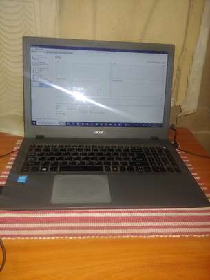 Acer Aspire E5 Laptop Backlit image 6