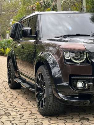 2021 Land Rover defender 110 image 10