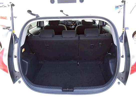 Toyota Aqua hybrid white colour 2016 model image 3