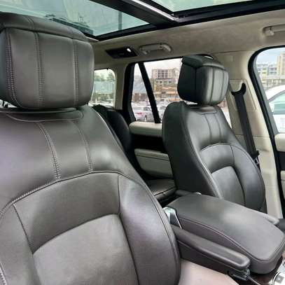 2020 Range Rover Vogue autobiography image 4