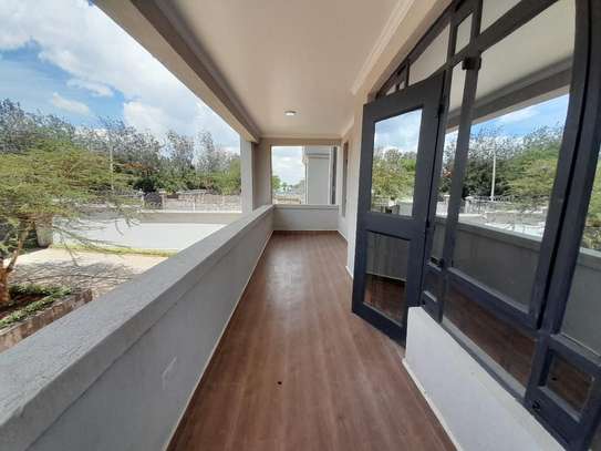 Amazing 5 BR House plus Dsq in Ongata Rongai image 3