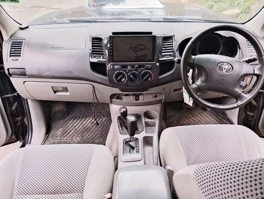 TOYOTA HILUX DOUBLE CAB AUTOMATIC 2008 MODEL image 12