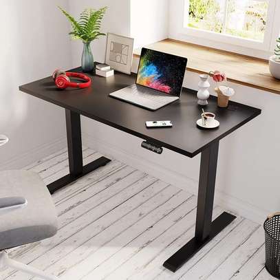 Standing Desks;1.4m Electric Standing Desk in Tabaka image 5