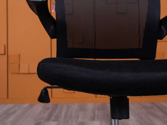 Office seat: Ergonomic adjustable office seat with wheels image 2