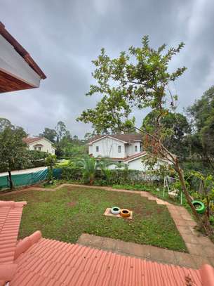 4 Bed Townhouse with En Suite at Lavington Green image 8