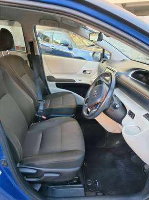 TOYOTA SIENTA HYBRID 2019MODEL 7 SEATER image 6