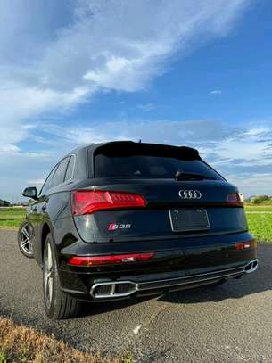 Audi Q5S S-line Sunroof 2018 black image 12
