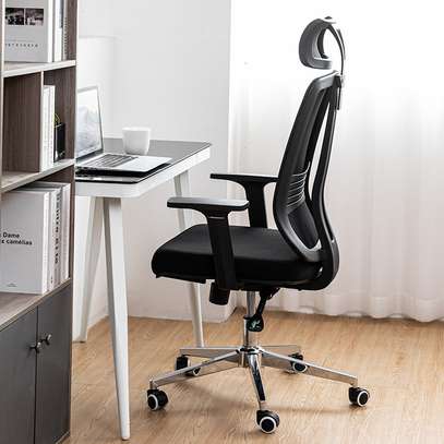 Office chair: Black Orthopedic Office Chair image 4