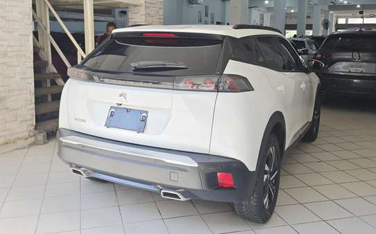 Peugeot GT line image 2